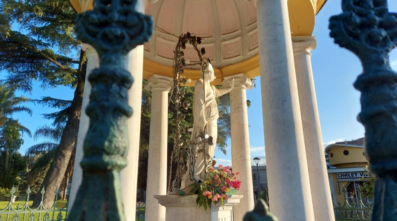 Nola, il tempietto della statua di San Felice: un’ opera di Salvatore Irdi